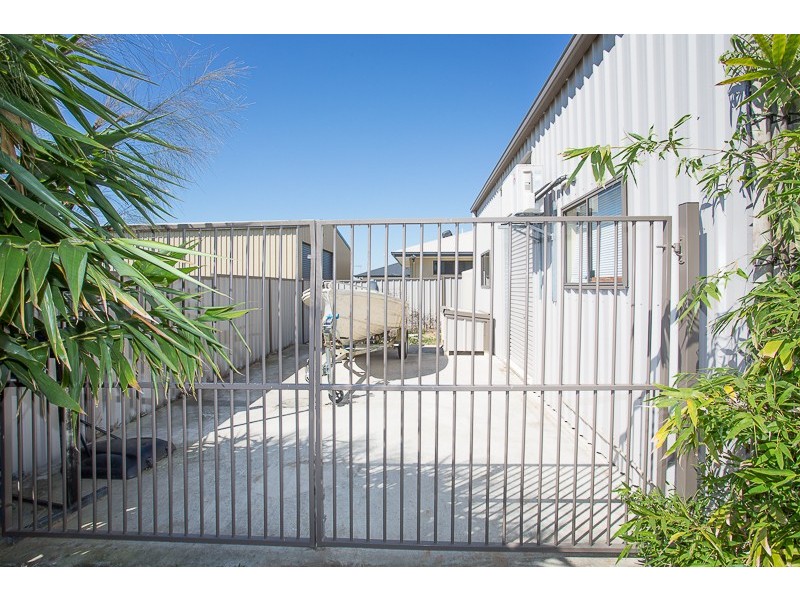 1 Bachelor Court, Marian QLD 4753