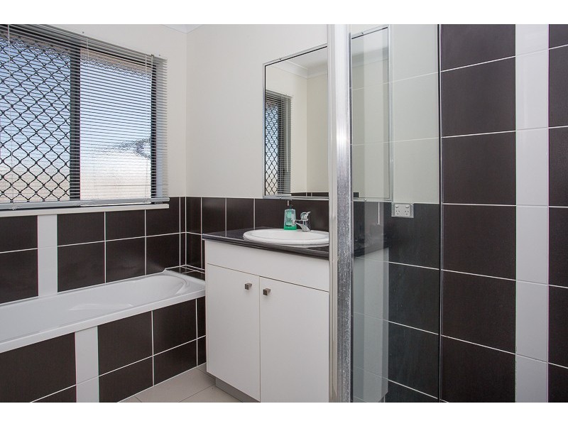 32 Millenium Drive, Sarina QLD 4737