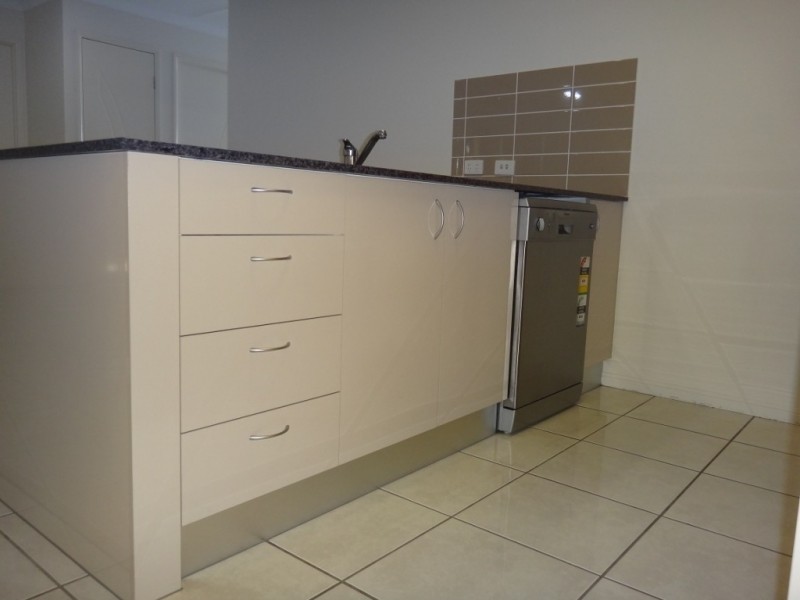 2/80 SCARBOROUGH CIRCUIT, Blacks Beach QLD 4740