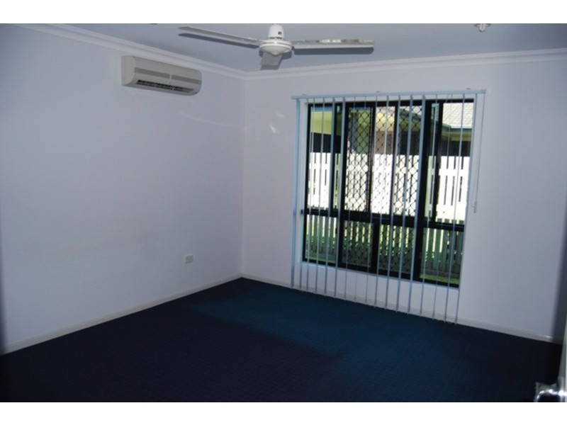 21 MURRAYS ROAD, Glenella QLD 4740