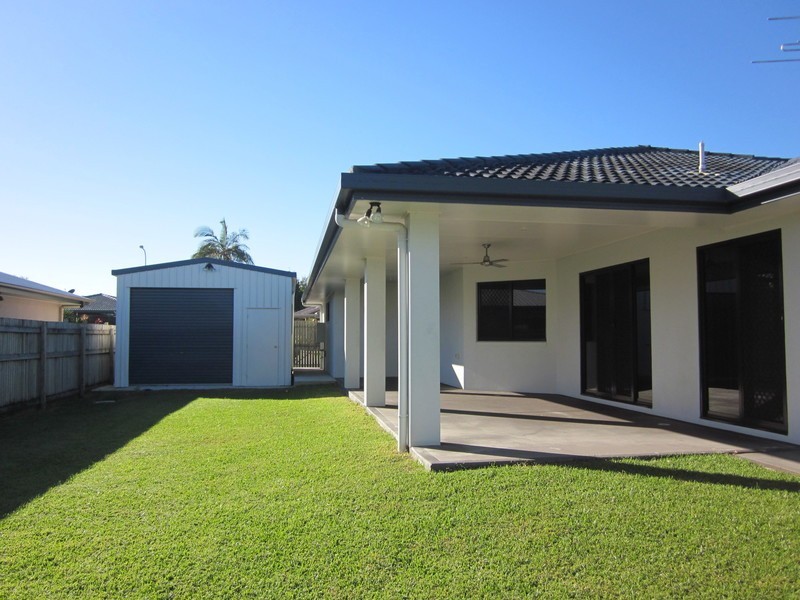 21 MURRAYS ROAD, Glenella QLD 4740