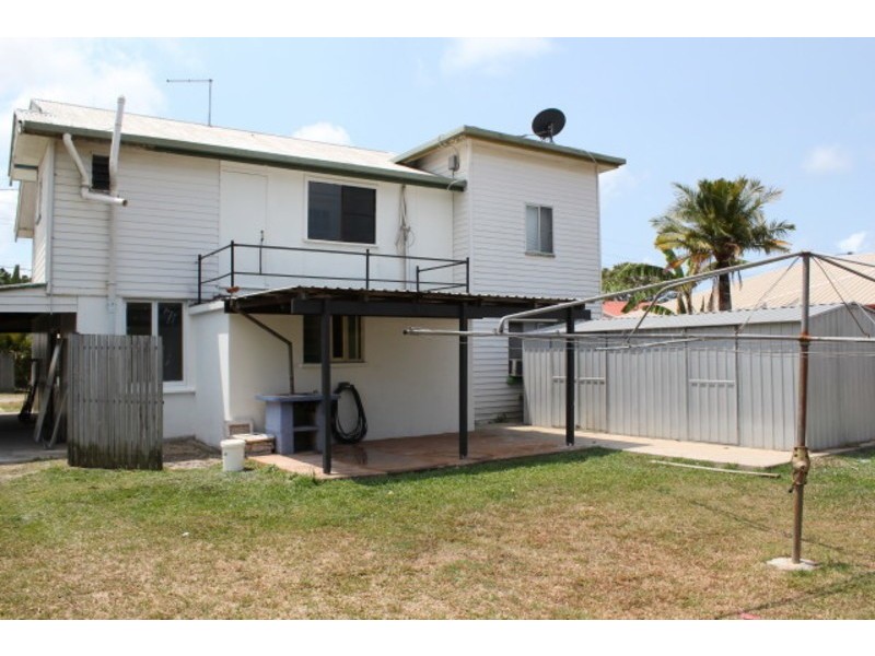 353 Shakespeare Street, Mackay QLD 4740