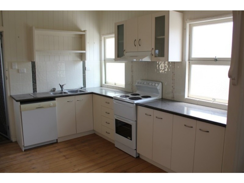 353 Shakespeare Street, Mackay QLD 4740