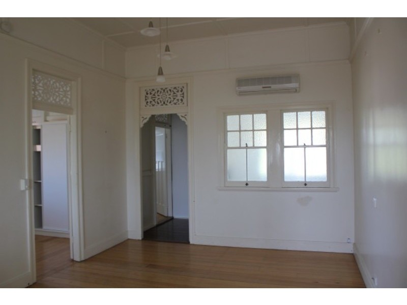 353 Shakespeare Street, Mackay QLD 4740