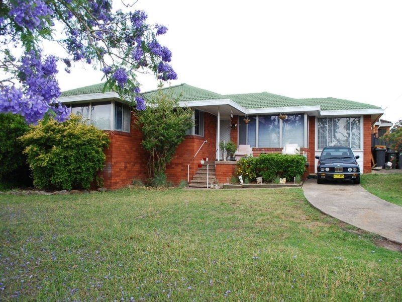 216 St Johns Road, Bradbury NSW 2560