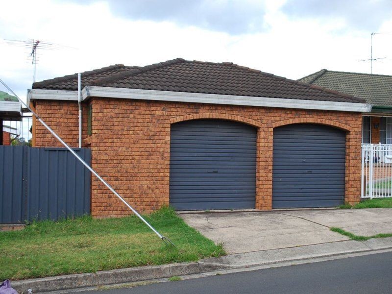216 St Johns Road, Bradbury NSW 2560