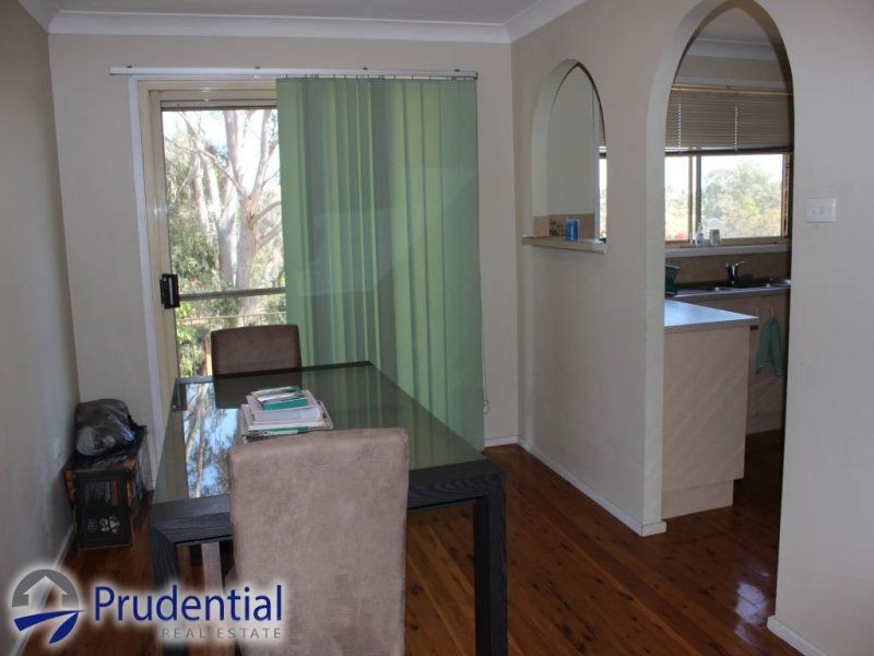 2/7 Clareville Close, Woodbine NSW 2560