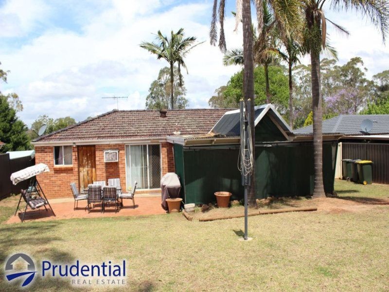 18 Romilly Place, Ambarvale NSW 2560