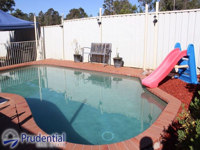 10 Kullaroo Avenue, Bradbury NSW 2560