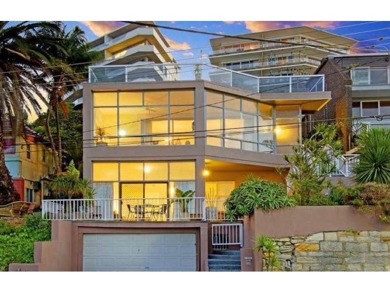 63 Undercliff Road, Freshwater NSW 2096