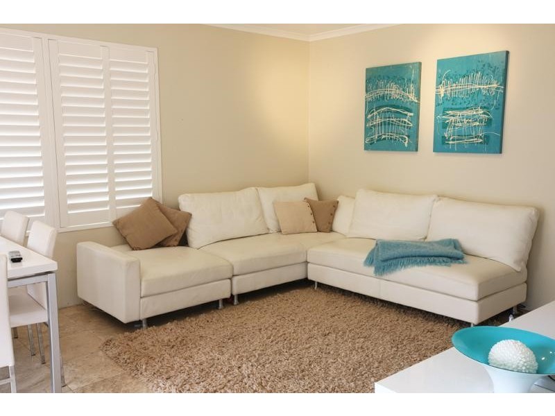 2/32 Queescliff Road, Queenscliff NSW 2096