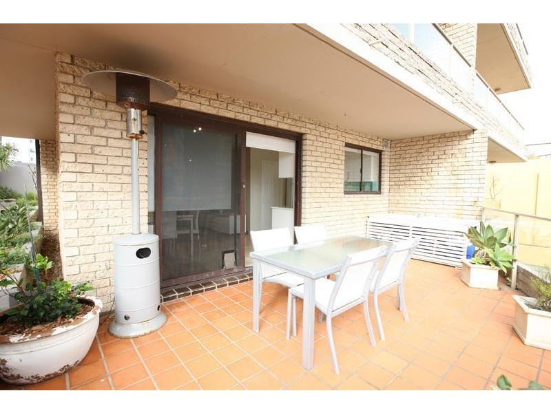 2/32 Queescliff Road, Queenscliff NSW 2096