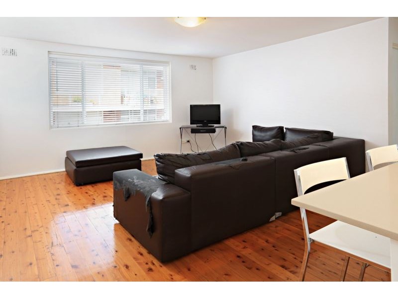 1/26 Kooloora Ave, Freshwater NSW 2096