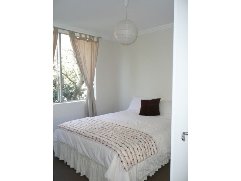 27/12 Ronald Avenue, Freshwater NSW 2096