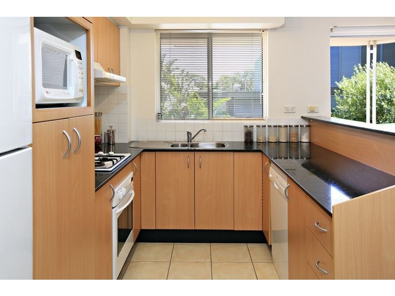 4/4 Campbell Parade, Manly Vale NSW 2093