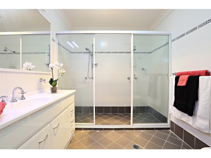 5a Lady Penrhyn Drive, Beacon Hill NSW 2100