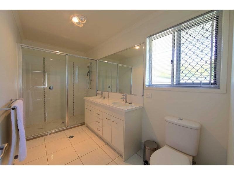 12 LANDSBOROUGH STREET, Bargara QLD 4670