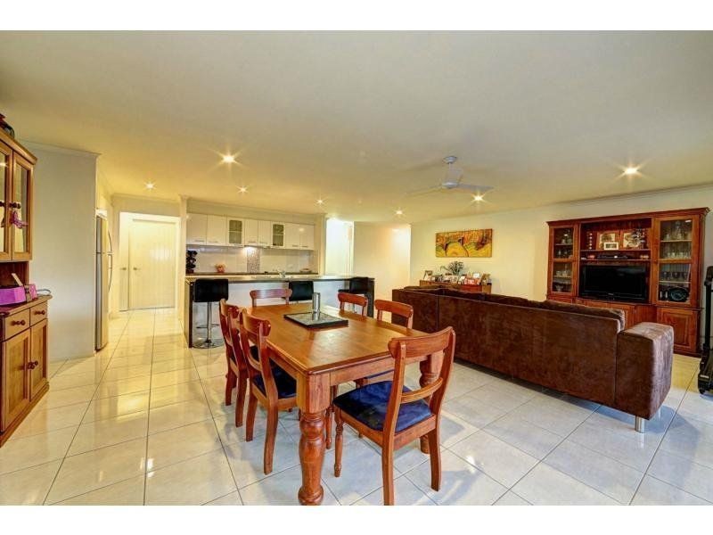 12 LANDSBOROUGH STREET, Bargara QLD 4670