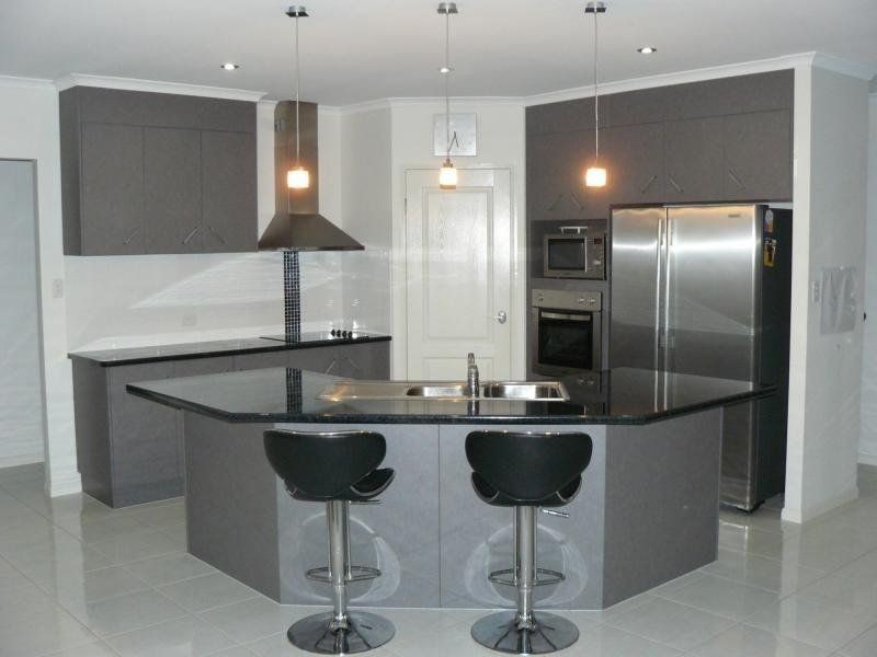 9 HILLCREST court, Bargara QLD 4670