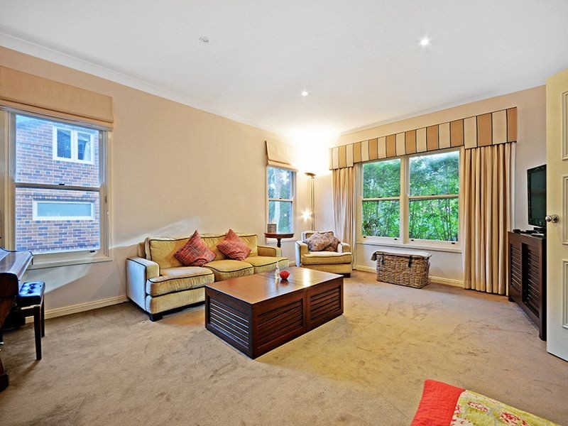 124 Clontarf Street, Seaforth NSW 2092