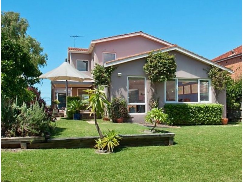 56 Edgecliffe Esplanade, Seaforth NSW 2092