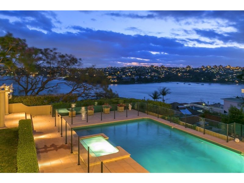 13 Moore Street, Clontarf NSW 2093