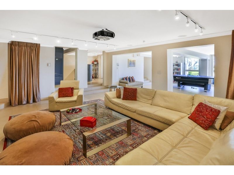 13 Moore Street, Clontarf NSW 2093