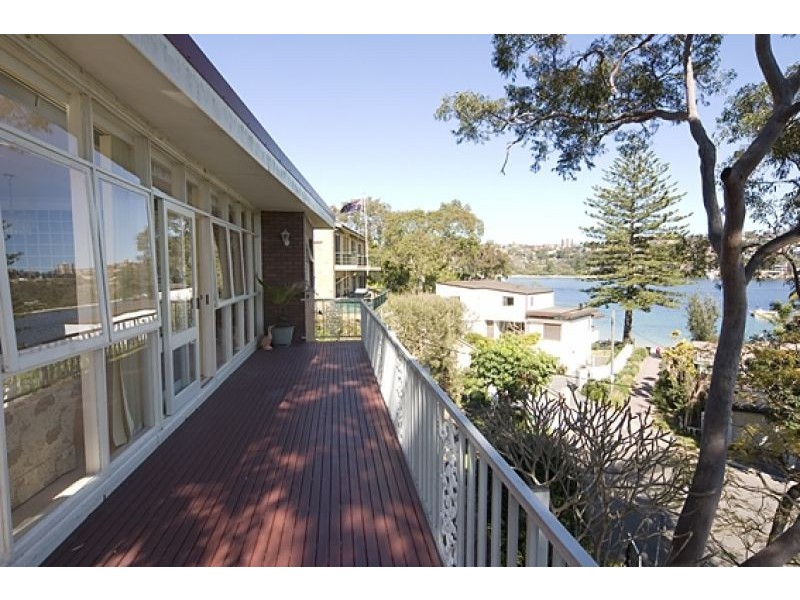 2 Monash Crescent, Clontarf NSW 2093