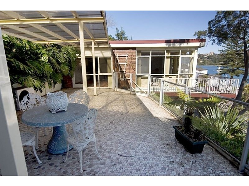 2 Monash Crescent, Clontarf NSW 2093