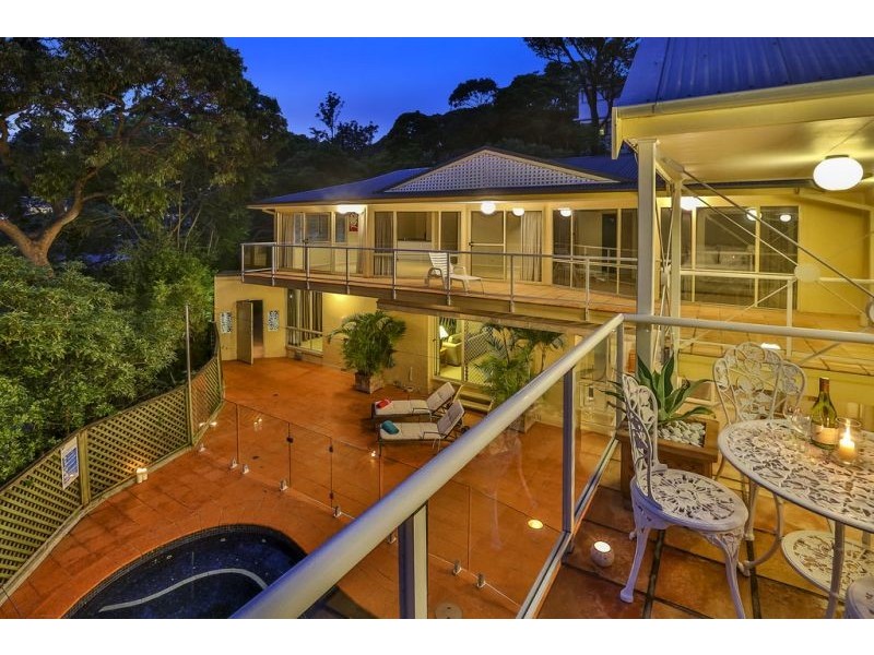 19a Peronne Avenue, Clontarf NSW 2093