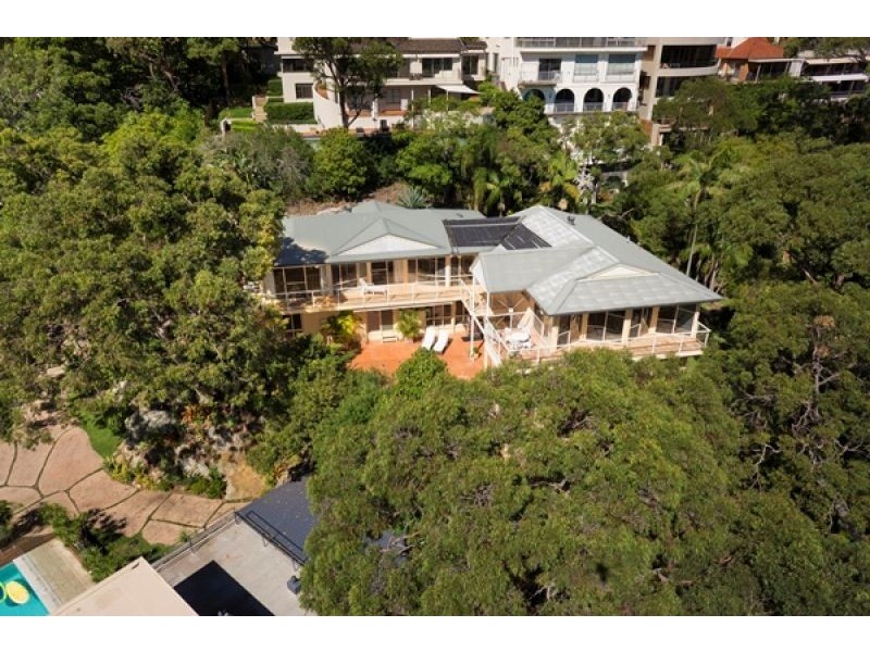 19a Peronne Avenue, Clontarf NSW 2093