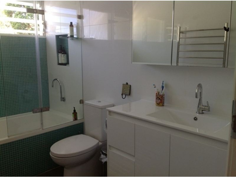 18 Addiscombe Road, Manly Vale NSW 2093