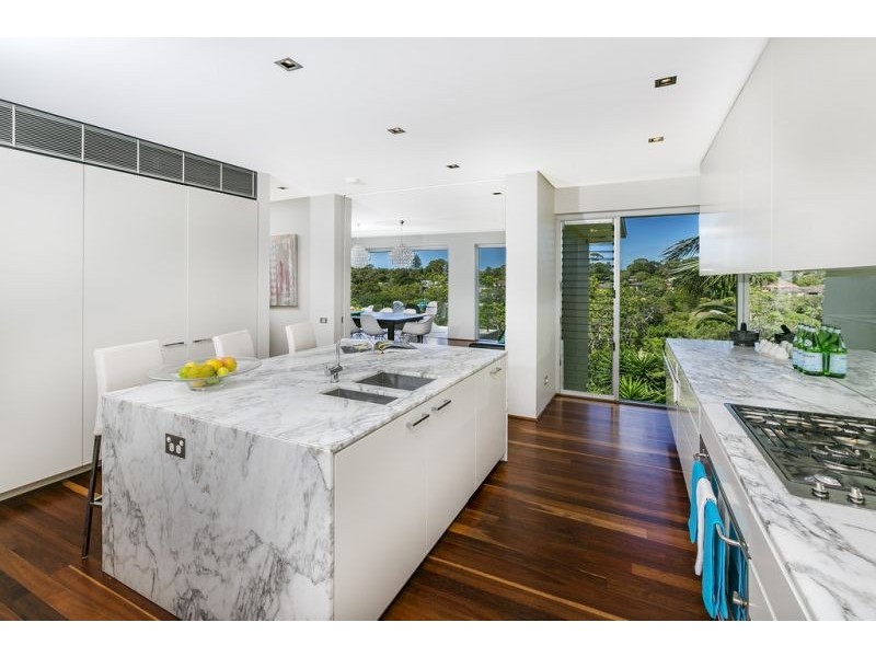 11 Jenner Street, Seaforth NSW 2092