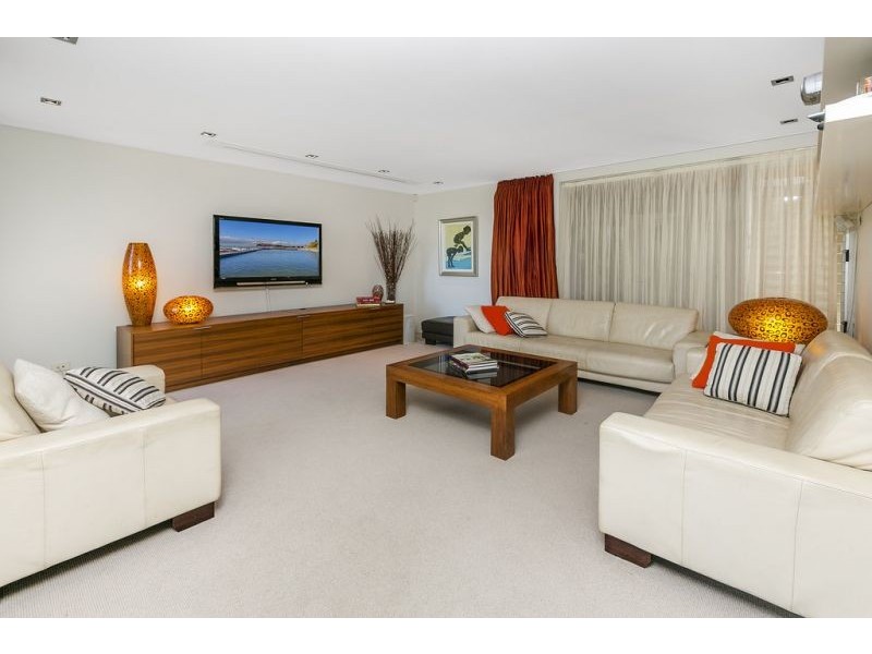 11 Jenner Street, Seaforth NSW 2092