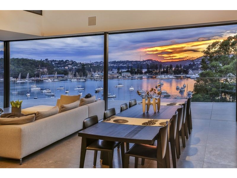 9 Peronne Avenue, Clontarf NSW 2093