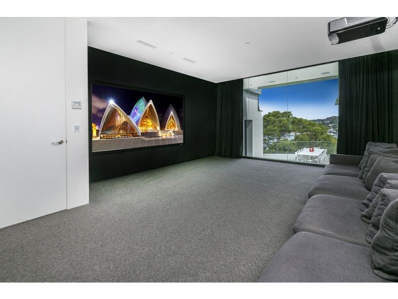 9 Peronne Avenue, Clontarf NSW 2093