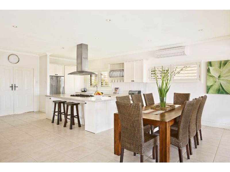 77 Macmillan St, Seaforth NSW 2092