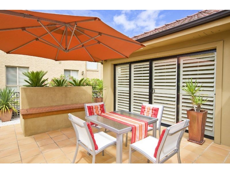 77 Macmillan St, Seaforth NSW 2092