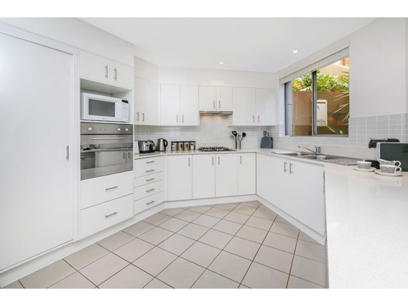 12/201-207 Sydney Road, Fairlight NSW 2094