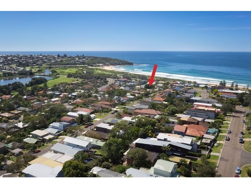3 Curl Curl Parade, Curl Curl NSW 2096