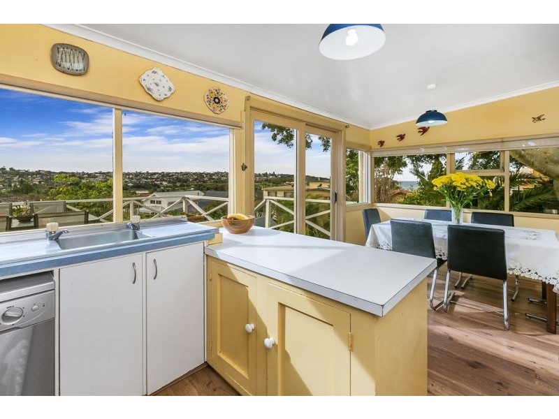 3 Curl Curl Parade, Curl Curl NSW 2096