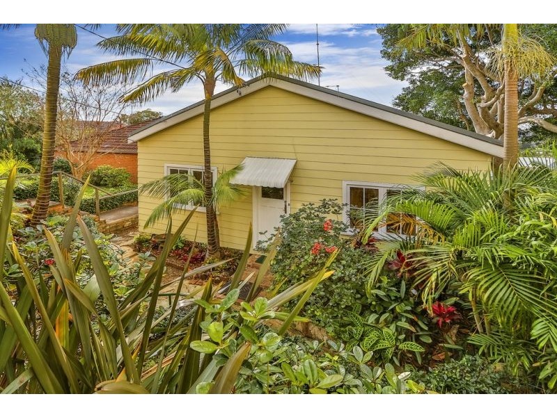 3 Curl Curl Parade, Curl Curl NSW 2096