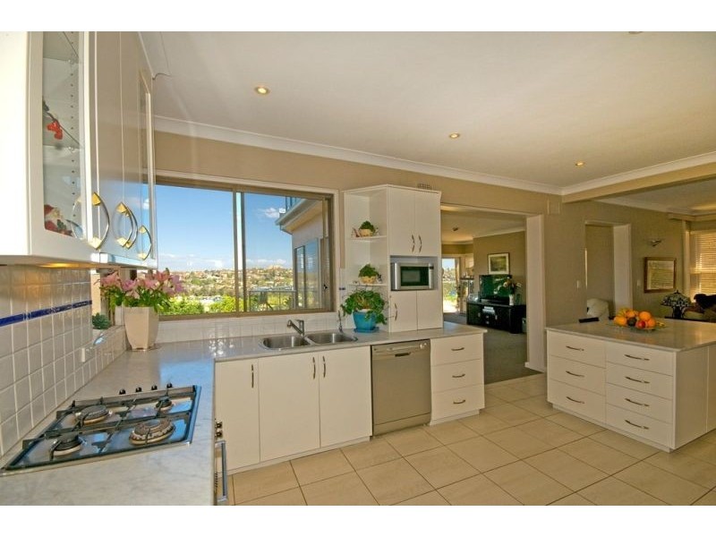 37 Edgecliffe Esplanade, Seaforth NSW 2092