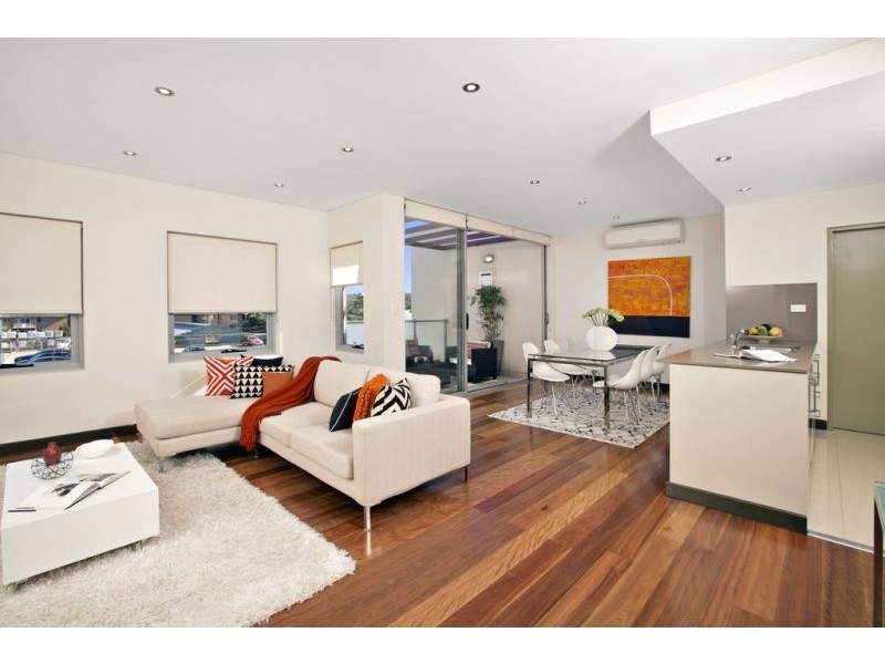 10/16 Ocean Street, Narrabeen NSW 2101