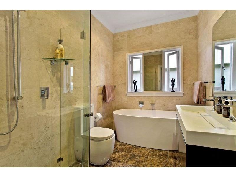 19 Bungaloe Ave, Balgowlah Heights NSW 2093