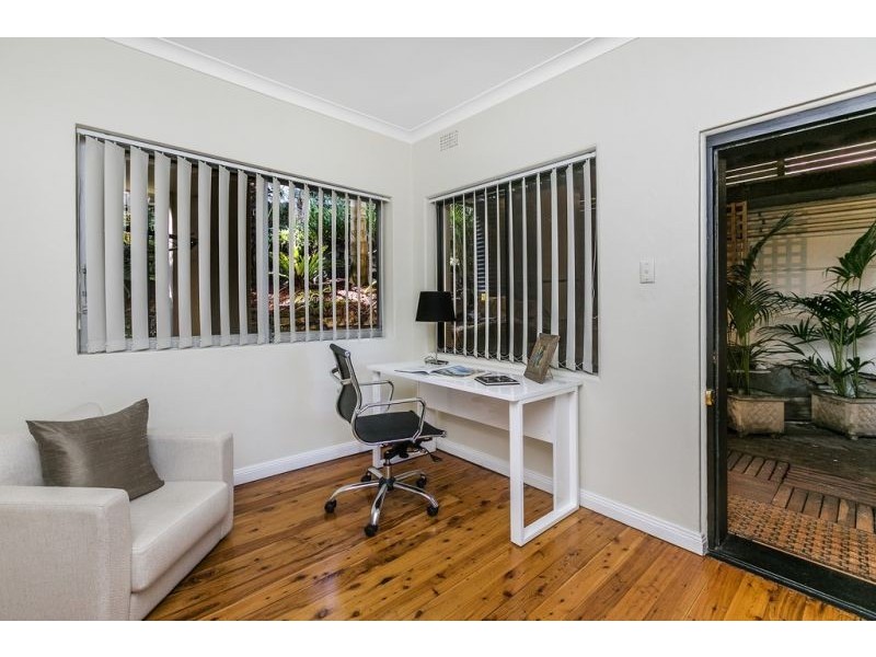 18 Marlborough Ave, Freshwater NSW 2096