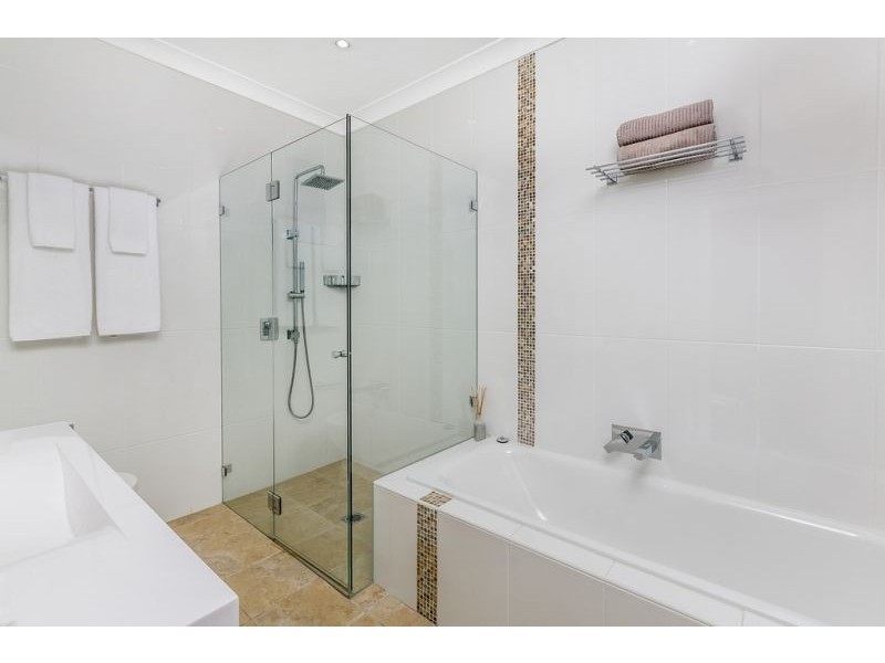 18 Marlborough Ave, Freshwater NSW 2096