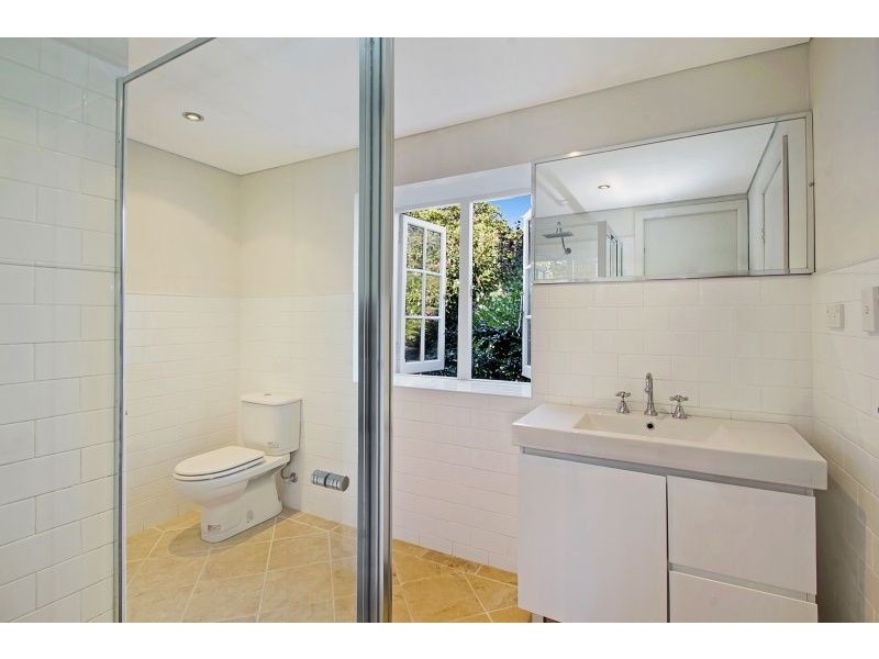 17 Kanangra Crescent, Seaforth NSW 2092