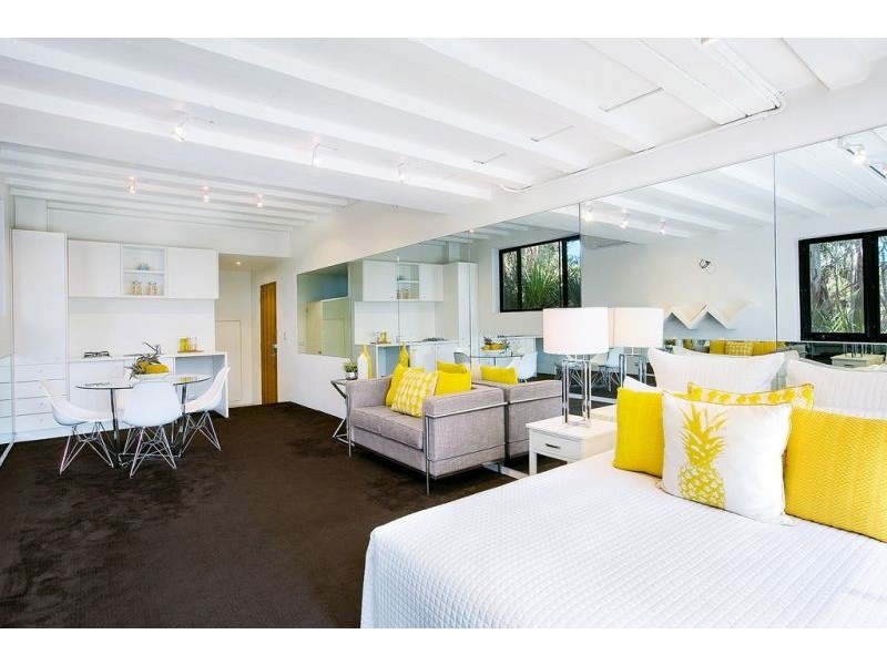 “Aurora” 85 Frenchs Forest Road, Seaforth NSW 2092