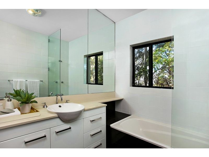 “Aurora” 85 Frenchs Forest Road, Seaforth NSW 2092